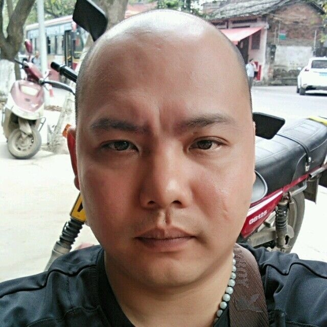 开心就好的第一张照片--桂平残疾人相亲网